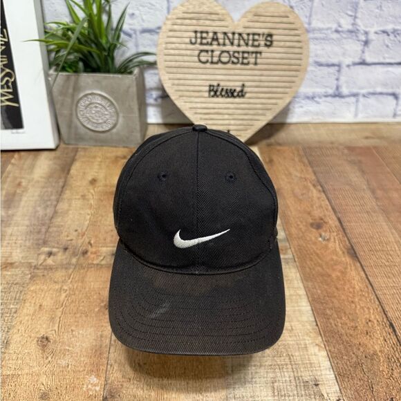 Vintage Black Nike Hat Cap Embroidered Swoosh Logo Strap Back 1990s 90s - Picture 1 of 10